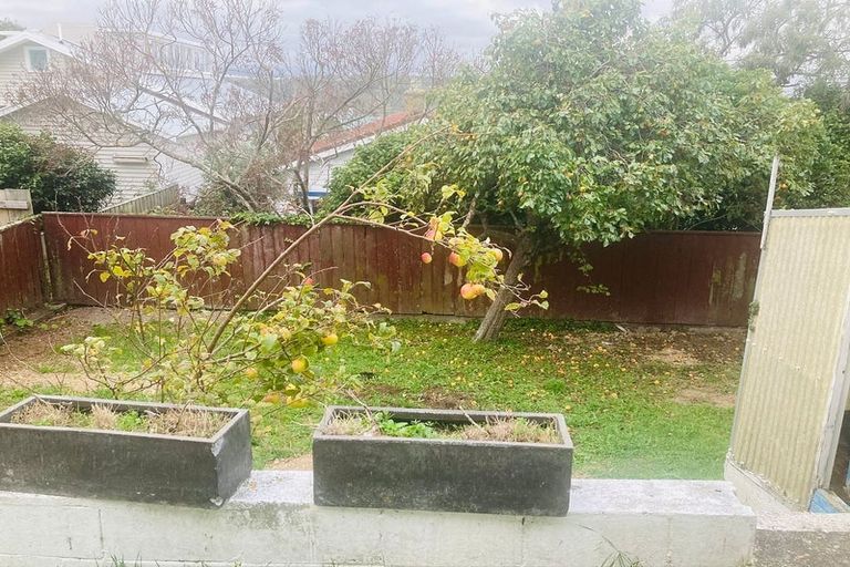 Photo of property in 21a Matai Road, Stanmore Bay, Whangaparaoa, 0932