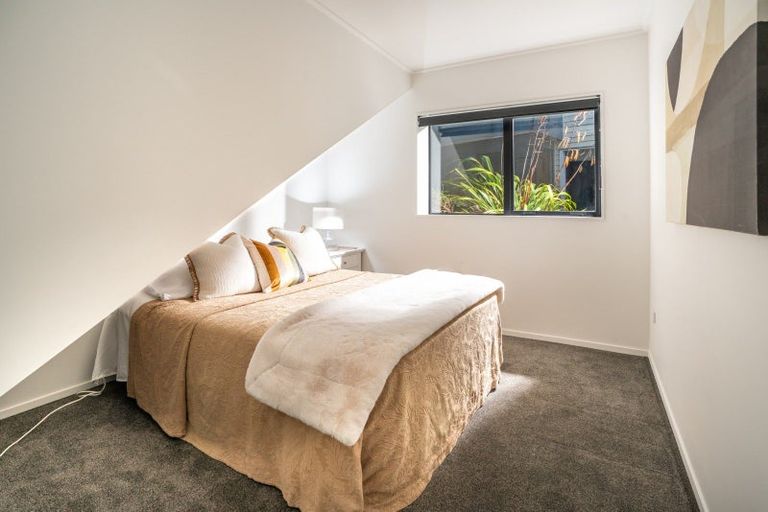 Photo of property in 12a Marjory Close, Broadmeadows, Wellington, 6035