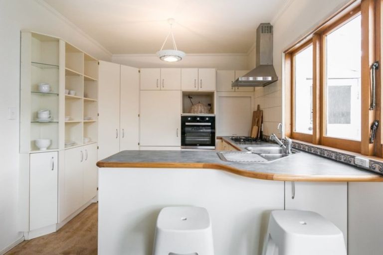 Photo of property in 62 Charles Street, Westshore, Napier, 4110