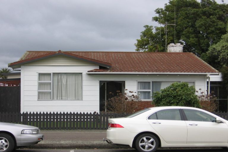 Photo of property in 24 Dahlia Street, Palmerston North, 4410