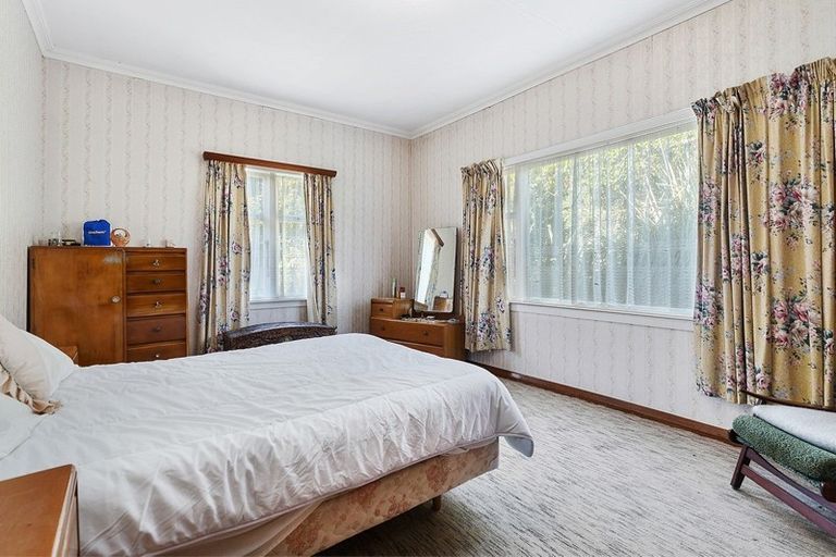 Photo of property in 181 Houghton Bay Road, Houghton Bay, Wellington, 6023