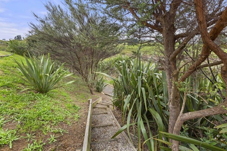Photo of property in 19 Robertson Street, Raglan, 3225