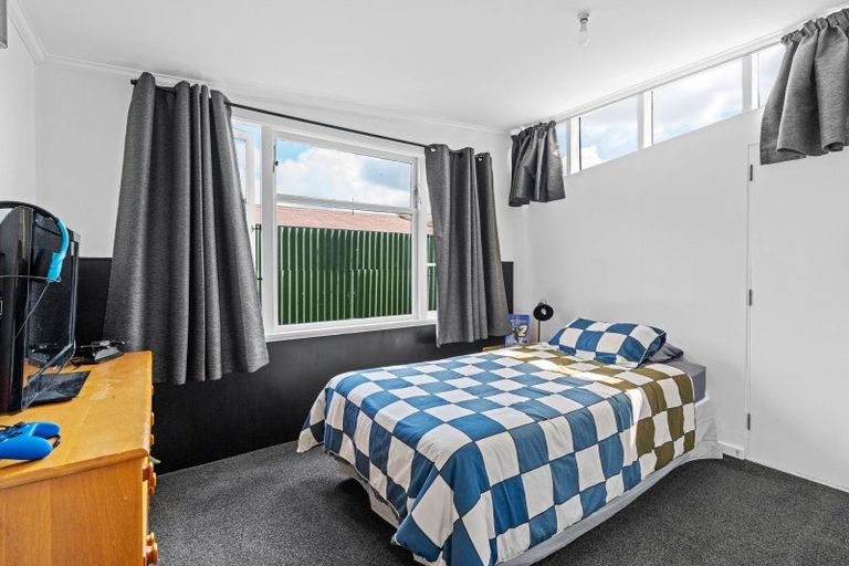 Photo of property in 587 Queen Street East, Levin, 5510