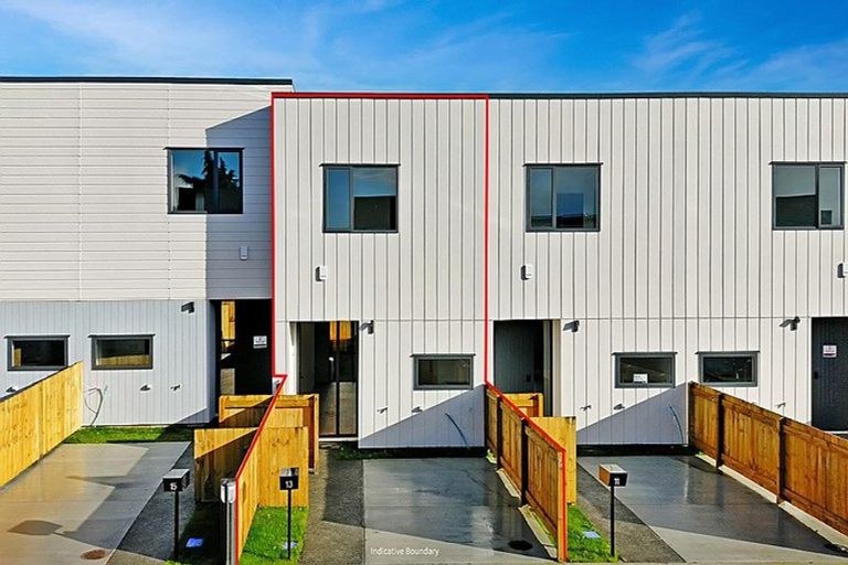 Photo of property in 13 Clay Works Lane, New Lynn, 0600