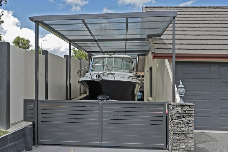 Photo of property in 35 Honeysuckle Lane, Ohauiti, Tauranga, 3112