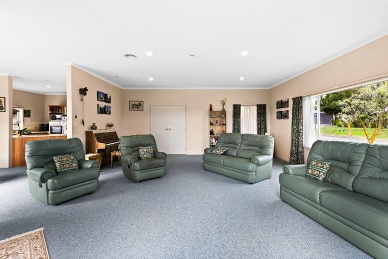 Photo of property in 5 Fairview Place, Havelock North, 4130