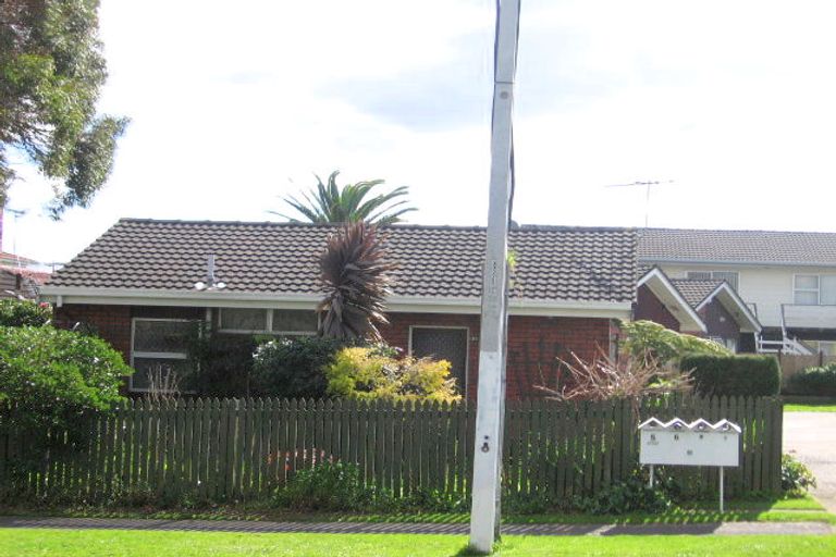 Photo of property in 8/12 Ingram Street, Papakura, 2110