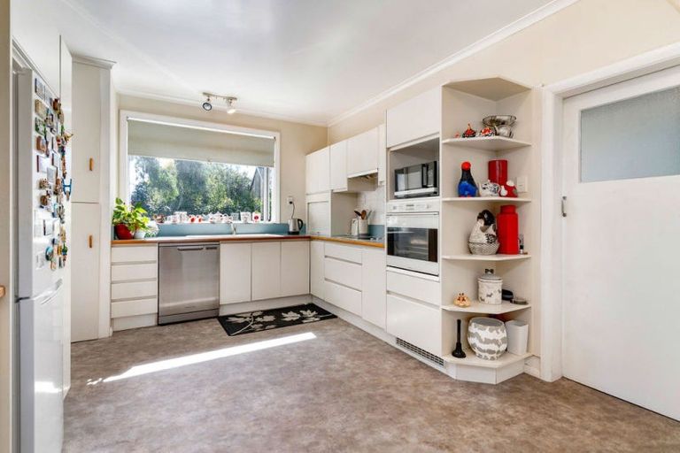 Photo of property in 4 Armstrong Avenue, Carterton, 5713