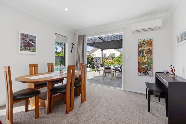 Photo of property in 77 Sandhurst Drive, Papamoa Beach, Papamoa, 3118