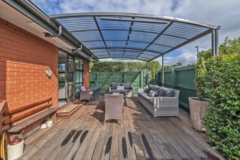 Photo of property in 11 Stanwood Grove, Darfield, 7510