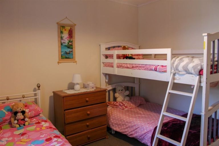 Photo of property in 19 Avenue Road, West End, Timaru, 7910