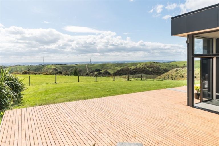 Photo of property in 69 County Heights Drive, Aokautere, Palmerston North, 4471