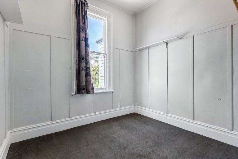 Photo of property in 17 Home Street, Mount Victoria, Wellington, 6011