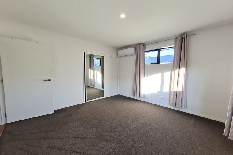 Photo of property in 88 Sarabande Avenue, Redwood, Christchurch, 8051
