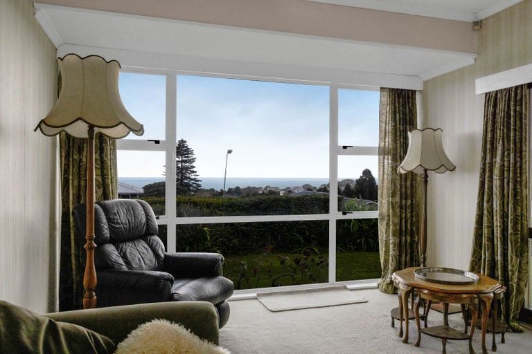 Photo of property in 413 Devon Street West, Lynmouth, New Plymouth, 4310