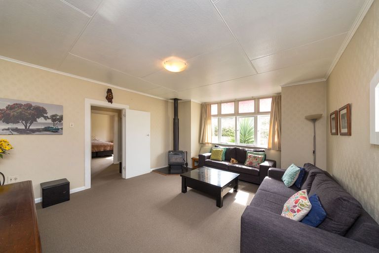 Photo of property in 132 College Street, Awapuni, Palmerston North, 4412