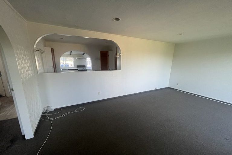 Photo of property in 132 Cascades Road, Pakuranga Heights, Auckland, 2010