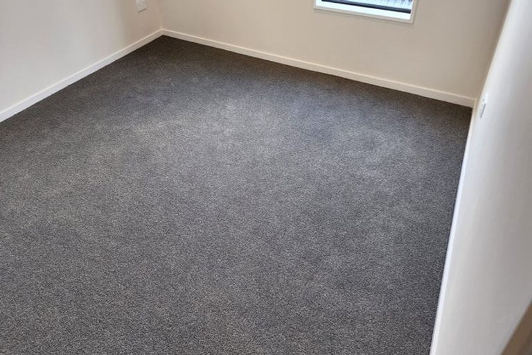 Photo of property in 4/48 Glen Road, Stokes Valley, Lower Hutt, 5019