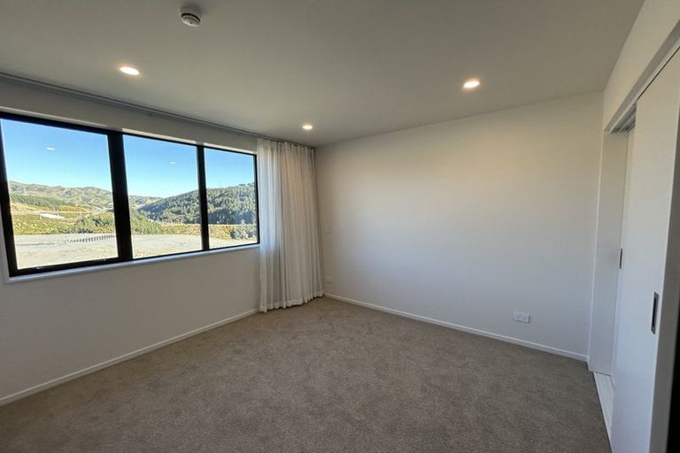 Photo of property in 81 Holystone Road, Whitby, 5024