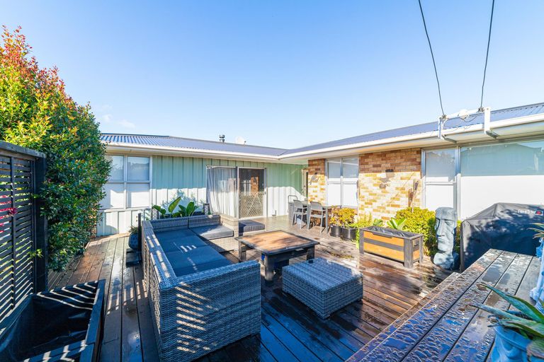 Photo of property in 80 Grove Road, Papakura, 2110