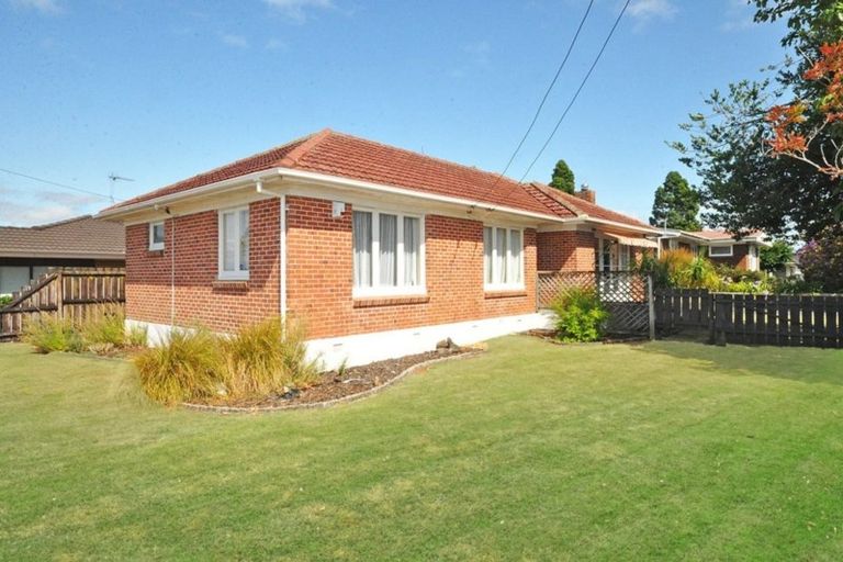 Photo of property in 1/3 Cameron Street, Papakura, 2110