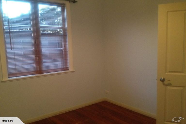 Photo of property in 10 Symonds Street, Onehunga, Auckland, 1061