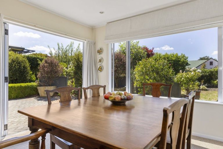 Photo of property in 2/14 Robinson Terrace, Rangatira Park, Taupo, 3330
