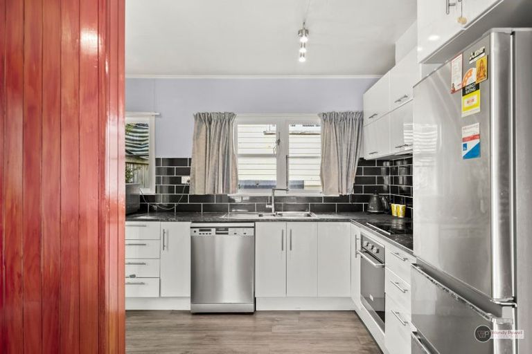 Photo of property in 23 Sunny Grove, Wainuiomata, Lower Hutt, 5014