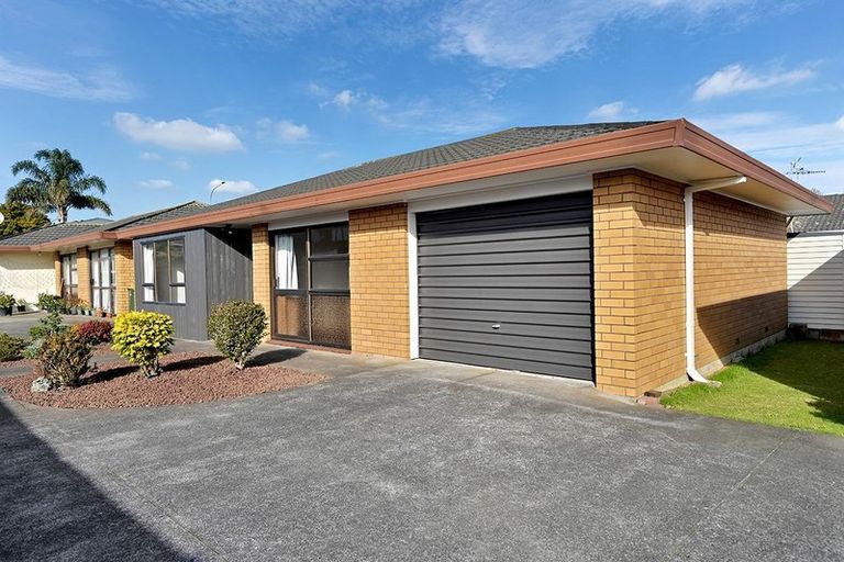 Photo of property in 2/282 Shirley Road, Papatoetoe, Auckland, 2025