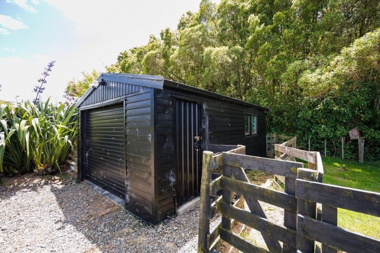 Photo of property in 981 Colyton Road, Bunnythorpe, Feilding, 4775