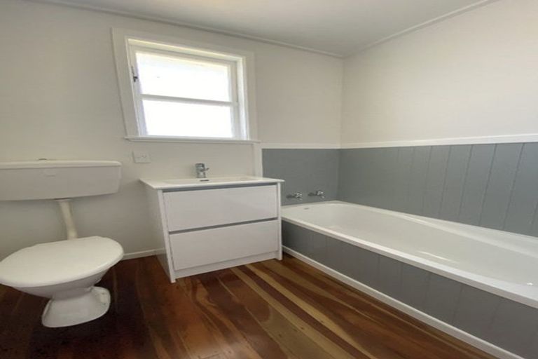 Photo of property in 24 Gordon Street, Lansdowne, Masterton, 5810