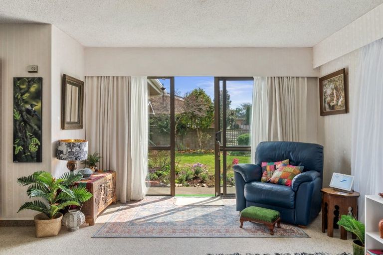 Photo of property in 98 Hillcrest Road, Raumati Beach, Paraparaumu, 5032