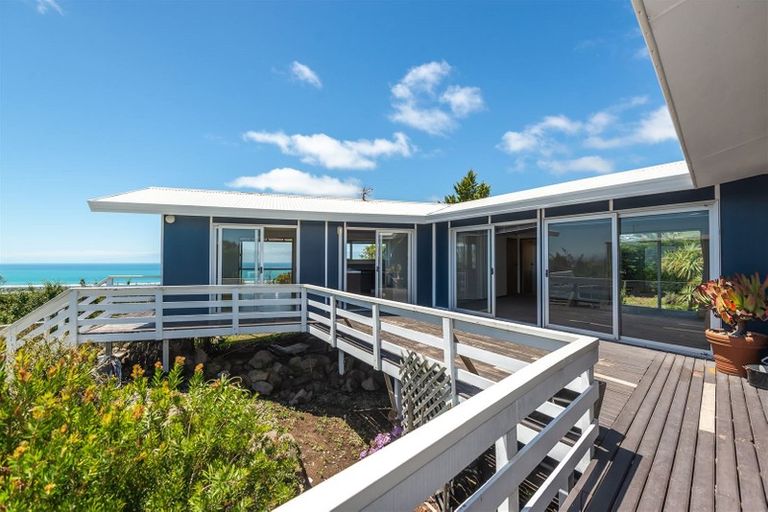 Photo of property in 237 Major Hornbrook Road, Mount Pleasant, Christchurch, 8081