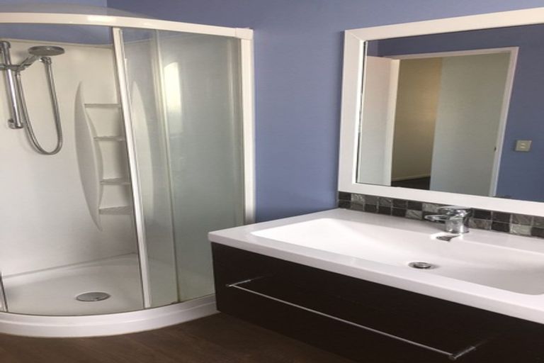 Photo of property in 2/644 Barbadoes Street, Edgeware, Christchurch, 8013