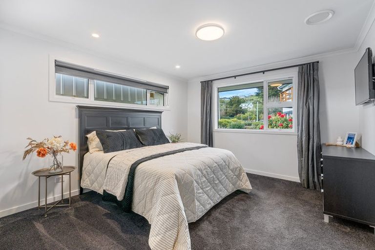 Photo of property in 8 Margate Street, Waihola, Milton, 9073