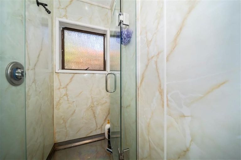 Photo of property in 162 Heta Road, Highlands Park, New Plymouth, 4312