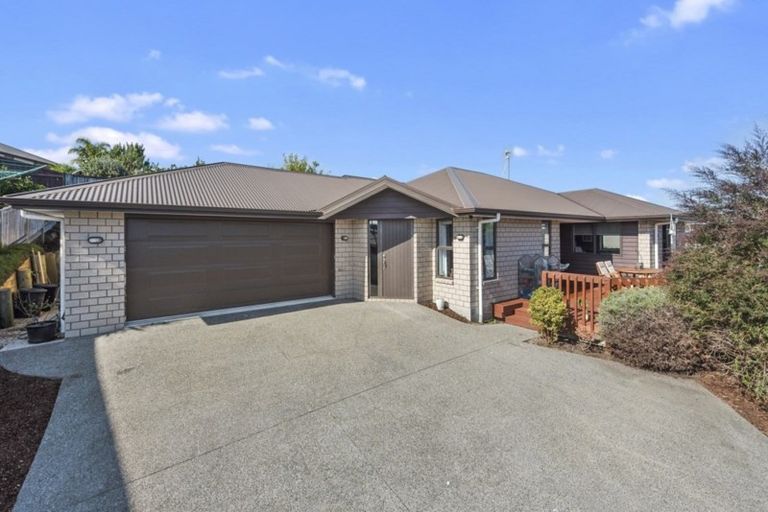 Photo of property in 8 Cleeve Close, Huntington, Hamilton, 3210