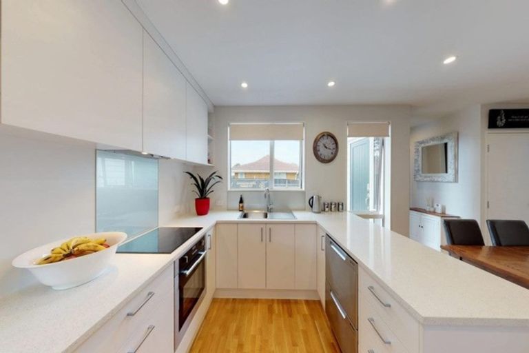 Photo of property in 24a Bunnythorpe Road, Papakura, 2110