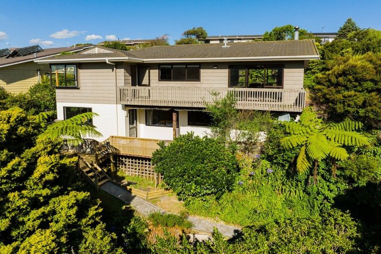 Photo of property in 38 Exploration Way, Whitby, Porirua, 5024