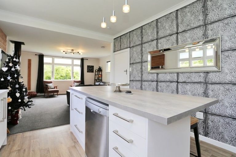 Photo of property in 43 Home Street, Winton, 9720