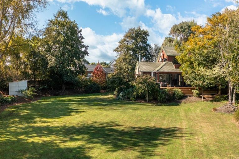 Photo of property in 88a Mazengarb Road, Paraparaumu Beach, Paraparaumu, 5032