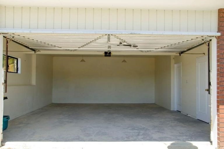 Photo of property in 17a Gipps Street, Karori, Wellington, 6012