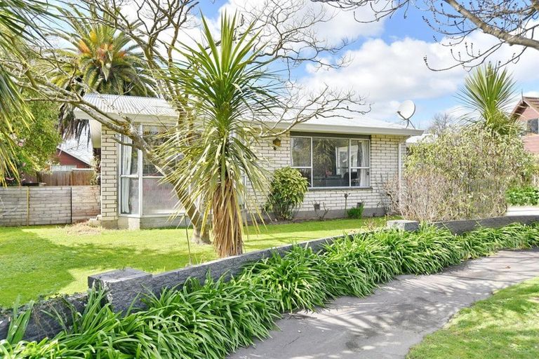 Photo of property in 21 Heaphy Place, Casebrook, Christchurch, 8051