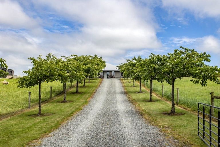 Photo of property in 61 Loburn Whiterock Road, Loburn, Rangiora, 7472