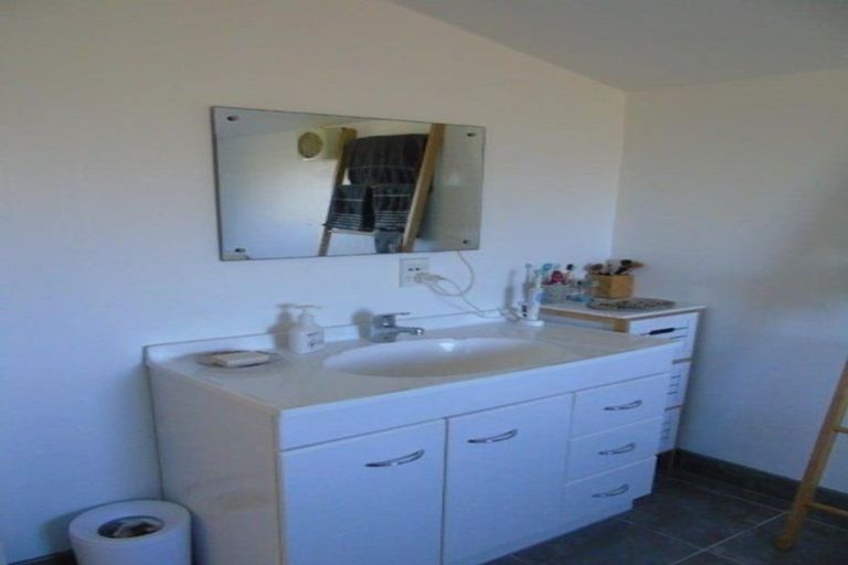 Photo of property in 48 Percy Dyett Drive, Karori, Wellington, 6012