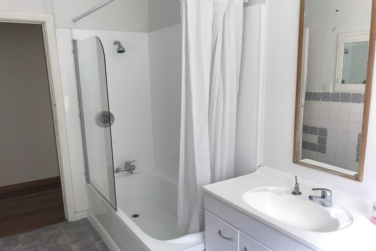 Photo of property in 12 Monowai Road, Johnsonville, Wellington, 6037