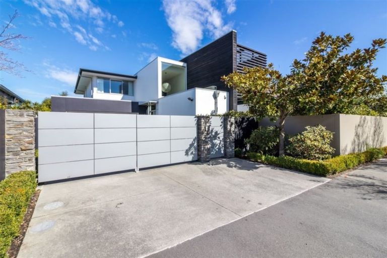 Photo of property in 8 Royds Street, Fendalton, Christchurch, 8014