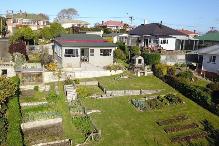 Photo of property in 6 Tamar Street, South Hill, Oamaru, 9400