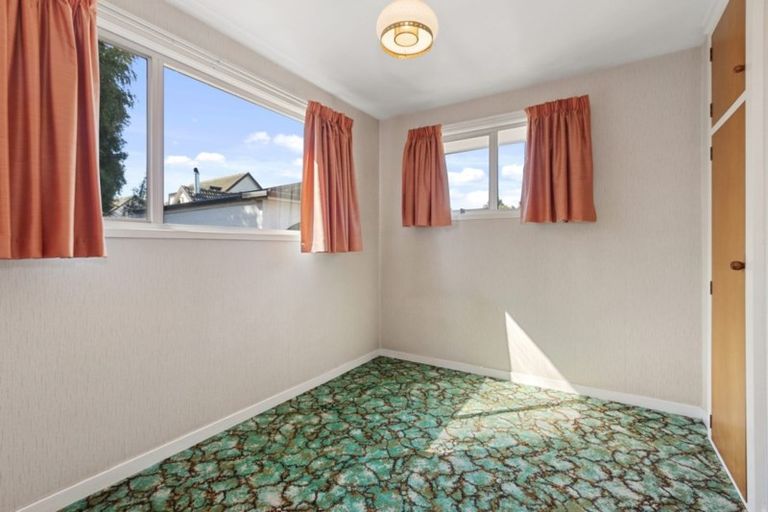 Photo of property in 76 Grimseys Road, Redwood, Christchurch, 8051