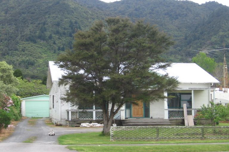 Photo of property in 10 Farmer Street, Te Aroha, 3320